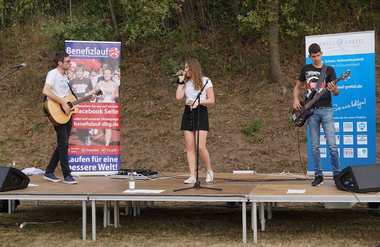 Bild vom 11. Benefizlauf im Jahr 2019. Dies ist das 74. Bild.